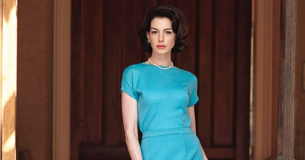 Anne Hathaway Personal Details